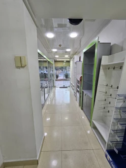 Satılır obyekt 42 m²,  Elmlər Akademiyası m.-3