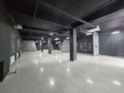 İcarə obyekt 600 m²,  Elmlər Akademiyası m.-5