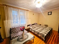 İcarə köhnə tikili 4 otaqlı 100 m²,  İnşaatçılar m.-8