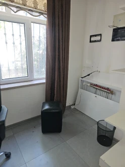 Satılır obyekt 120 m²,  Elmlər Akademiyası m.-5