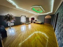 Satılır ev/villa 14 otaqlı 649 m²,  Azadlıq prospekti m.-17