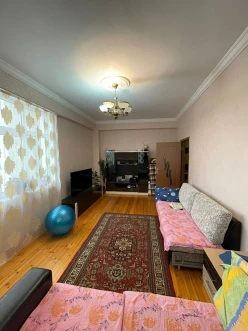 Satılır yeni tikili 2 otaqlı 85 m², İnşaatçılar m.-3