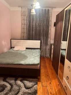 İcarə köhnə tikili 2 otaqlı 60 m², İnşaatçılar m.-6