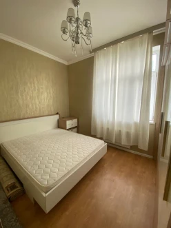 Satılır yeni tikili 2 otaqlı 60 m²,  İnşaatçılar m.-4
