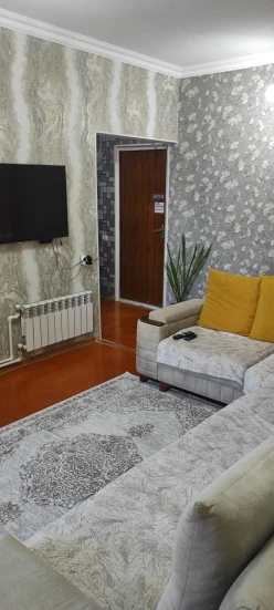 Satılır köhnə tikili 3 otaqlı 60 m²,  İnşaatçılar m.-16