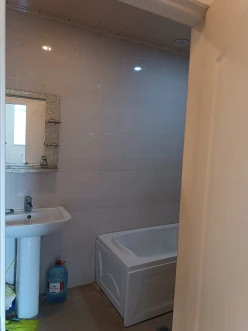 Satılır yeni tikili 1 otaqlı 40 m²,  İnşaatçılar m.-5