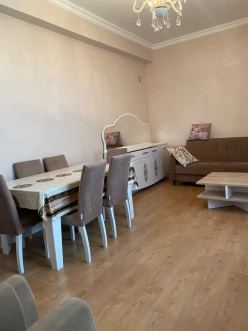 Satılır yeni tikili 2 otaqlı 60 m²,  İnşaatçılar m.-7