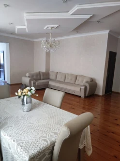 Satılır ev/villa 6 otaqlı 272 m², Badamdar q.
