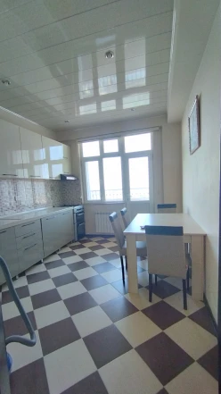 Satılır yeni tikili 2 otaqlı 88 m², İnşaatçılar m.-17