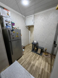 Satılır köhnə tikili 1 otaqlı 33 m², İnşaatçılar m.-4