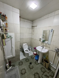 Satılır köhnə tikili 1 otaqlı 33 m², İnşaatçılar m.-5