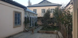 Satılır ev/villa 6 otaqlı 220 m², Qaraçuxur q.-39