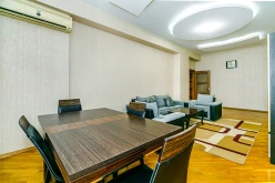 İcarə yeni tikili 2 otaqlı 70 m², Nizami m.-19