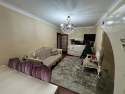 Satılır köhnə tikili 1 otaqlı 56 m²,  Bakıxanov-2