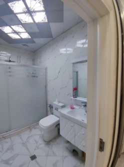 Satılır yeni tikili 3 otaqlı 123 m², İnşaatçılar m.-3