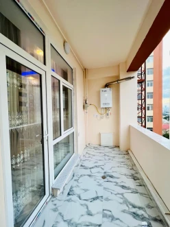 Satılır yeni tikili 2 otaqlı 70 m², Qara Qarayev m.-15