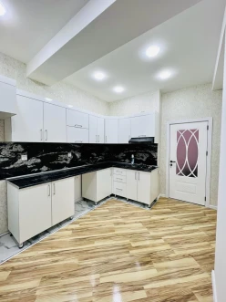 Satılır yeni tikili 2 otaqlı 70 m², Qara Qarayev m.-9