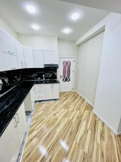 Satılır yeni tikili 2 otaqlı 70 m², Qara Qarayev m.-10