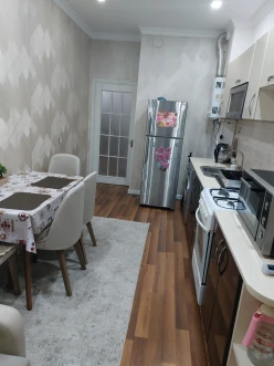 Satılır yeni tikili 2 otaqlı 70 m², Əhmədli m.-7