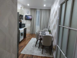 Satılır yeni tikili 2 otaqlı 70 m², Əhmədli m.-8