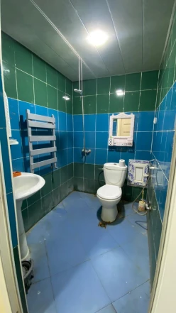 İcarə köhnə tikili 2 otaqlı 65 m²,  İnşaatçılar m.-13