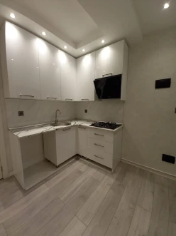 Satılır yeni tikili 2 otaqlı 53 m², İnşaatçılar m.-7