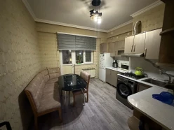 İcarə yeni tikili 2 otaqlı 70 m²,  İnşaatçılar m.-4