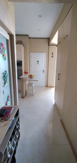 Satılır yeni tikili 2 otaqlı 52 m², İnşaatçılar m.-6