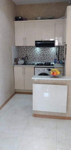 Satılır yeni tikili 2 otaqlı 52 m², İnşaatçılar m.-14