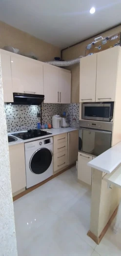 Satılır yeni tikili 2 otaqlı 52 m², İnşaatçılar m.-2