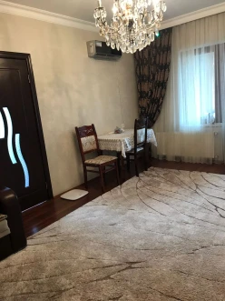 Satılır yeni tikili 2 otaqlı 40 m², İnşaatçılar m.-7