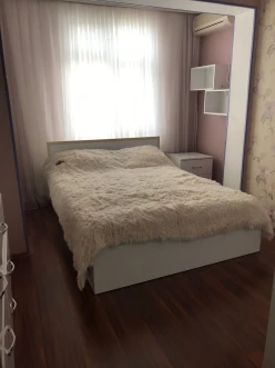 Satılır yeni tikili 2 otaqlı 40 m², İnşaatçılar m.-4