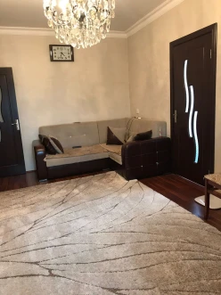 Satılır yeni tikili 2 otaqlı 40 m², İnşaatçılar m.-5