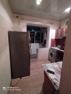 İcarə köhnə tikili 3 otaqlı 85 m², İnşaatçılar m.-2