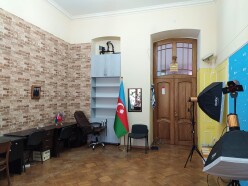 Satılır köhnə tikili 4 otaqlı 180 m²,  Səbail-2