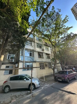 Satılır köhnə tikili 3 otaqlı 60 m², İnşaatçılar m.-10