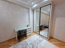 Satılır yeni tikili 3 otaqlı 111 m², İnşaatçılar m.-7