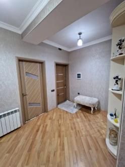 Satılır yeni tikili 3 otaqlı 111 m², İnşaatçılar m.-6