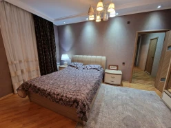 Satılır yeni tikili 3 otaqlı 111 m², İnşaatçılar m.-9