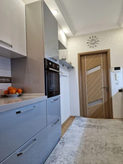 Satılır yeni tikili 3 otaqlı 111 m², İnşaatçılar m.-16