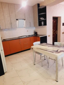 Satılır yeni tikili 3 otaqlı 82 m²,  Masazır-7