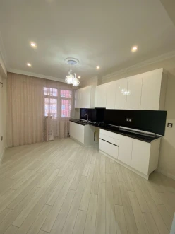 Satılır yeni tikili 3 otaqlı 116 m², İnşaatçılar m.-8 Satılır yeni tikili 3 otaqlı 116 m², İnşaatçılar m.-8