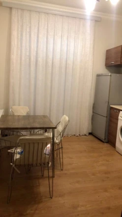 İcarə yeni tikili 3 otaqlı 75 m², İnşaatçılar m.-14