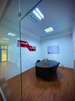 Satılır ofis 4 otaqlı 152 m², Nərimanov r.-8