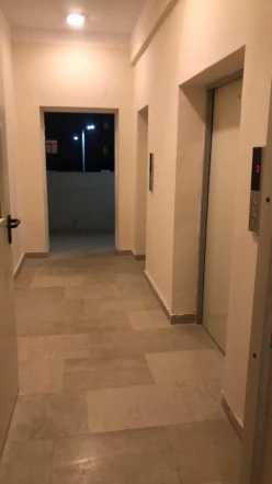 İcarə yeni tikili 3 otaqlı 75 m², İnşaatçılar m.-4