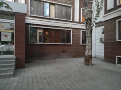 Satılır köhnə tikili 3 otaqlı 60 m², Azadlıq prospekti m.-7