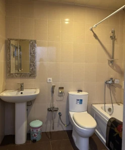 Satılır yeni tikili 2 otaqlı 60 m², İnşaatçılar m.-18