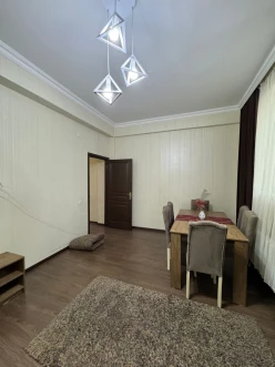 Satılır yeni tikili 2 otaqlı 60 m², İnşaatçılar m.-11