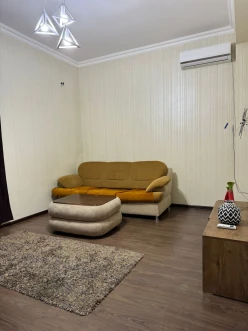 Satılır yeni tikili 2 otaqlı 60 m², İnşaatçılar m.-15