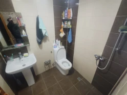 Satılır yeni tikili 2 otaqlı 60 m², İnşaatçılar m.-5